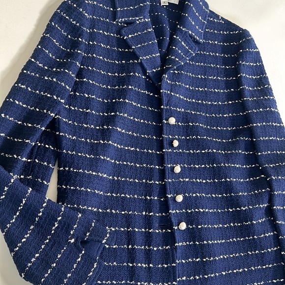 Beautiful ST. JOHN Knit Sweater Blazer Jacket Peal buttons Tweed Blue 8 Like New - Picture 10 of 11